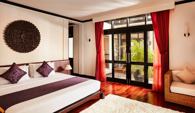 Sun Siyam Iru Fushi - Three Bedroom Over Water Aqua Retreat  - Master Bedroom